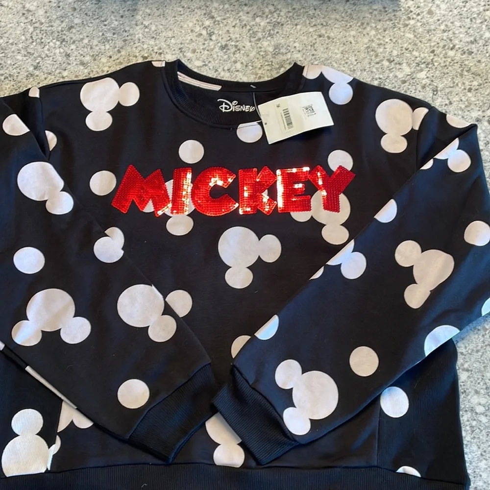 Disney Mickey Mouse Ears Logo sweatshirt. In great condition, size XL - Picture 5 of 10